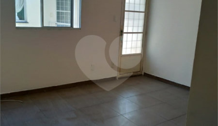 Apartamento à venda com 2 quartos em Cidade Boa Vista, Suzano, SP