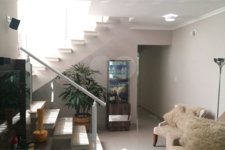 Casa à venda com 3 quartos, sendo 1 suíte, em Nova Cerejeira, Atibaia, SP
