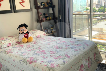 Apartamento para alugar com 3 quartos, sendo 2 suítes, em Jardim das Acácias, São Paulo, SP