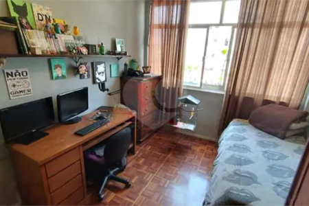 Apartamento à venda com 3 quartos, sendo 2 suítes,  em Tijuca, Rio de Janeiro, RJ