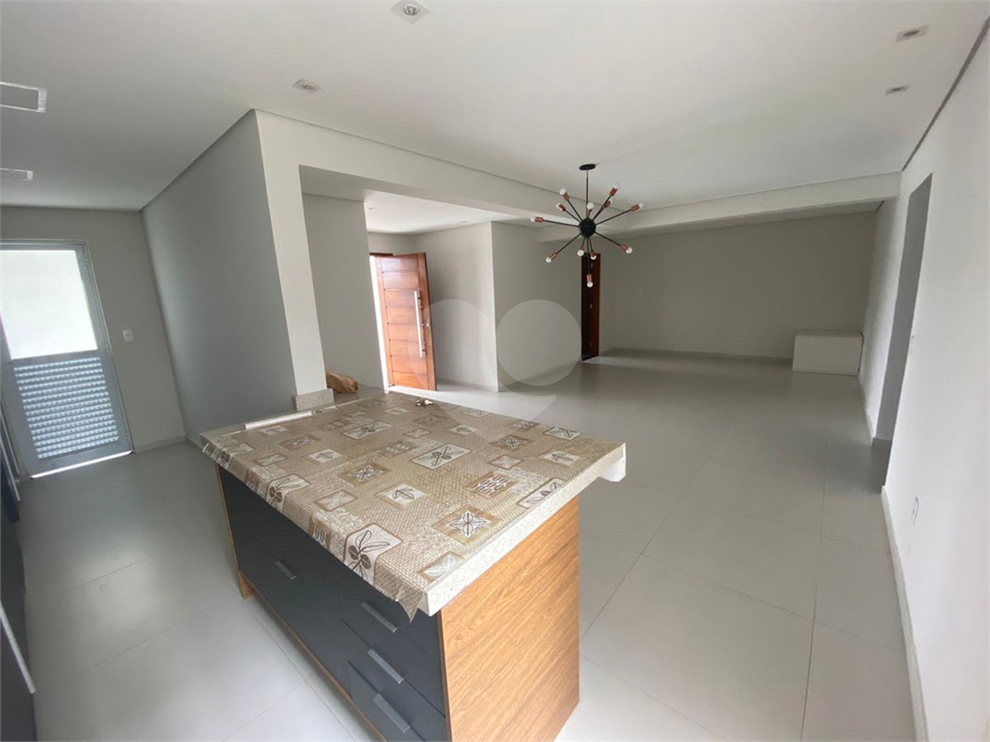 Casa à venda com 4 suítes em Vila Suissa, Mogi das Cruzes, SP