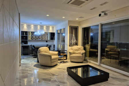 Apartamento à venda com 4 quartos, sendo 2 suítes, em Santa Teresinha, São Paulo, SP