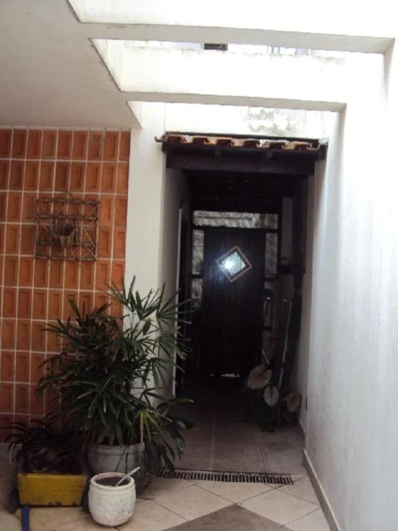 Sobrado à venda com 3 quartos, sendo 1 suíte, em Jardim Pinheiros, São Paulo, SP