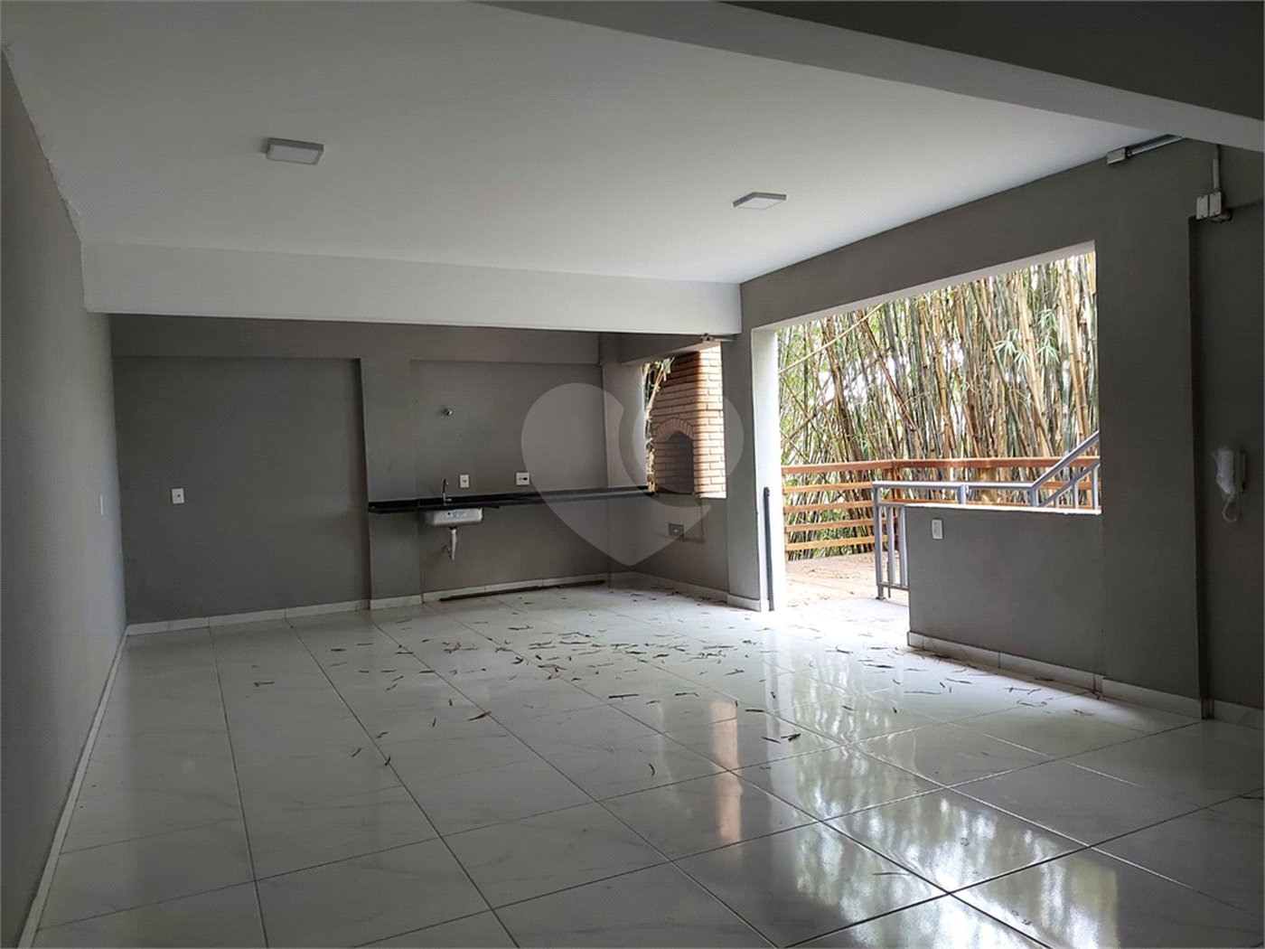 Casa à venda com 2 quartos no condomínio Esmeraldino, São Paulo - SP