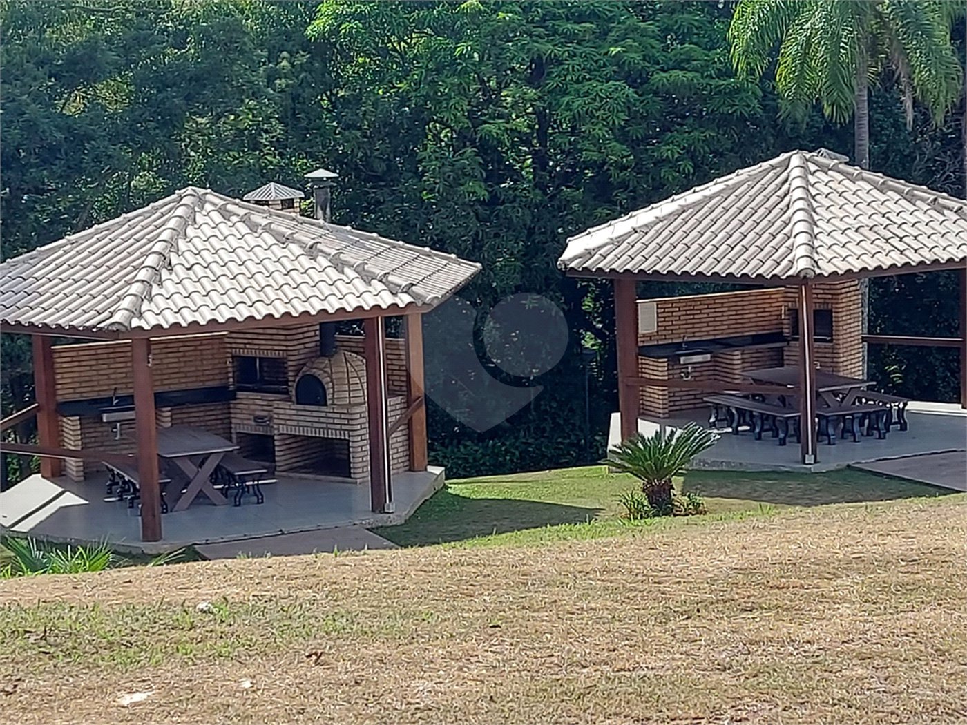 Casa a venda no Condomínio Reserva de Santa Isabel - Louveira SP.