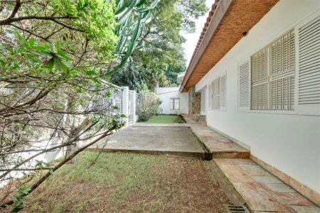 Casa de Vila à venda ou para alugar com 3 suítes em Alto da Boa Vista, São Paulo, SP