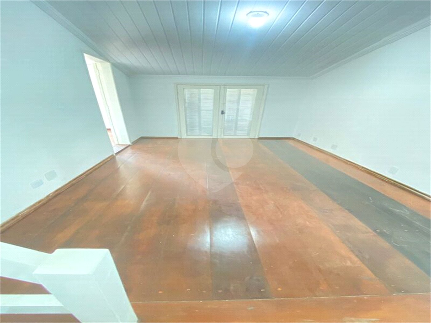 Sobrado à venda com 3 quartos, sendo 2 suítes,  em Parque Terra Nova, São Bernardo do Campo, SP