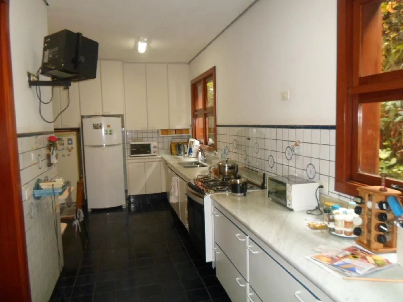 Sobrado à venda com 5 quartos, sendo 3 suítes,  em Fazenda Morumbi, São Paulo, SP