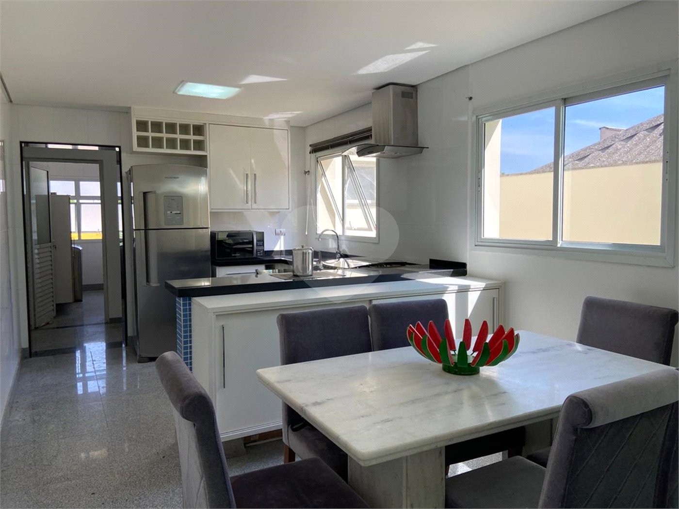 Casa para alugar com 3 quartos, sendo 2 suítes, em Vila Carrão, São Paulo, SP