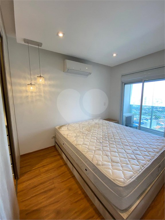 Apartamento à venda com 3 quartos, sendo 1 suíte, em Vila Regente Feijó, São Paulo, SP