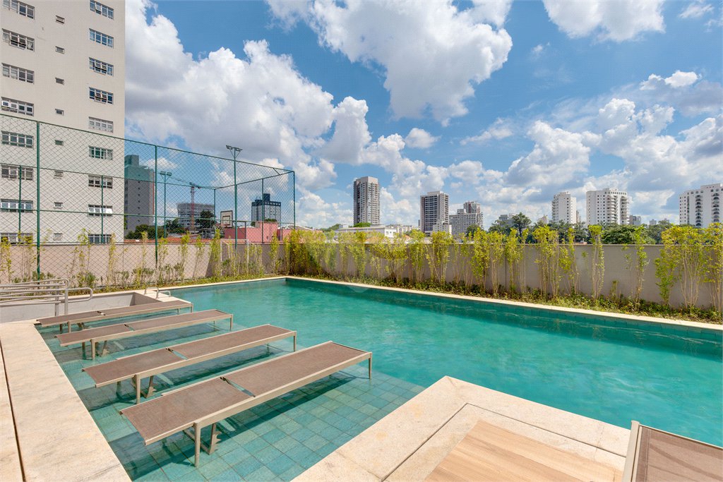 Apartamento à venda com 3 quartos, sendo 1 suíte, em Chácara Santo Antônio, São Paulo, SP