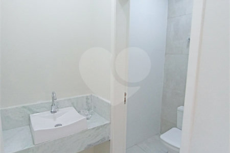 Casa à venda com 3 suítes no condomínio Reserva dos Jatobás, Louveira - SP