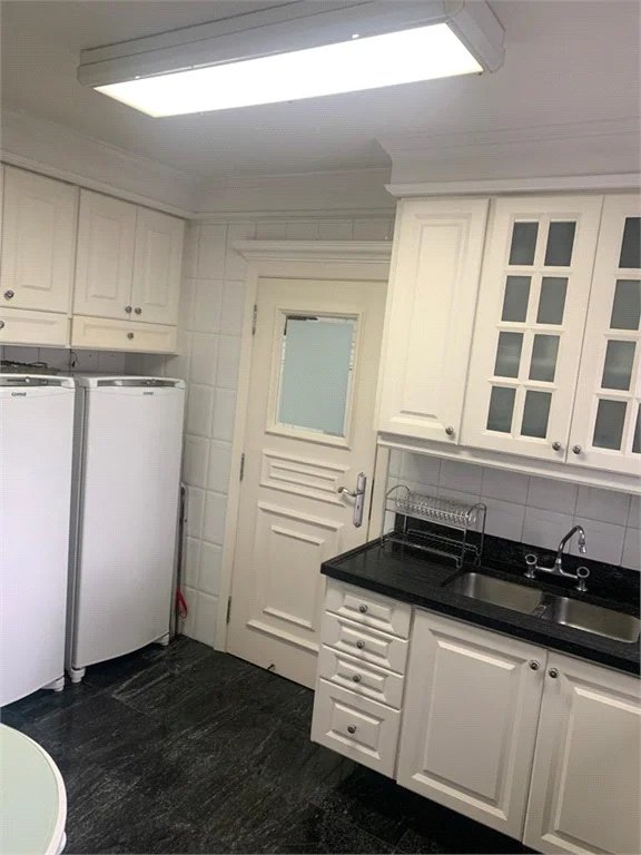 Apartamento à venda com 3 suítes em Vila Suzana, São Paulo, SP