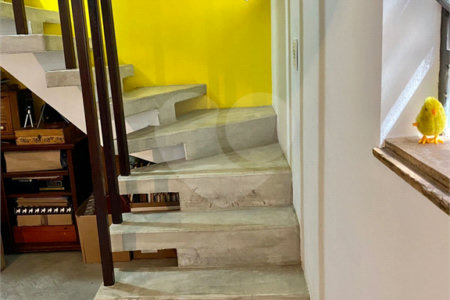 Sobrado à venda com 3 quartos, sendo 1 suíte, em Vila Paulicéia, São Paulo, SP