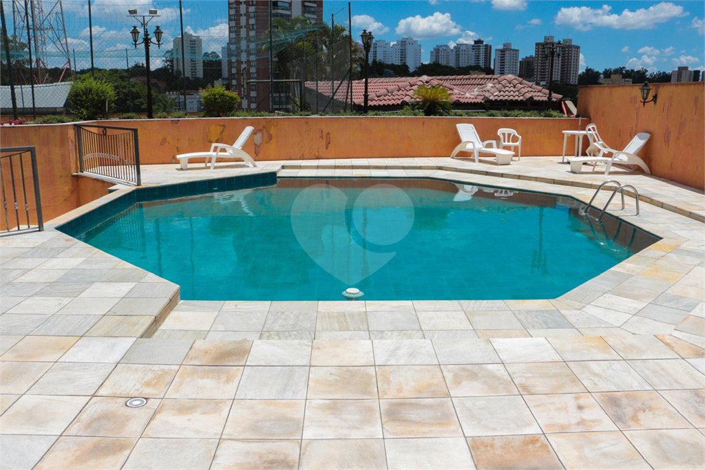 Apartamento à venda com 3 quartos, sendo 1 suíte, em Vila Gomes, São Paulo, SP