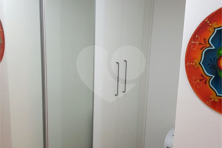 Casa à venda com 3 suítes no condomínio Residencial Mattos, São Paulo - SP