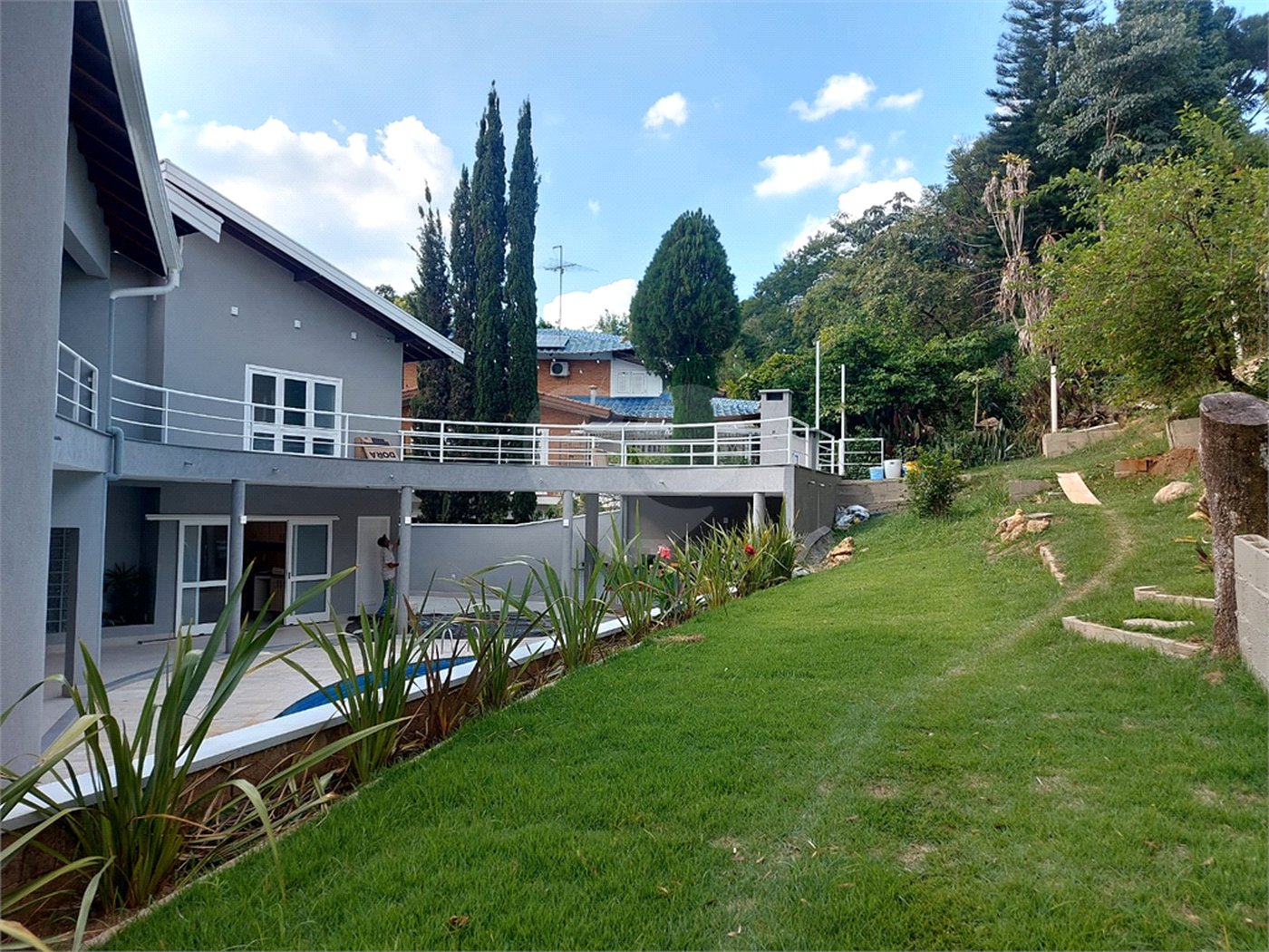 Sobrado à venda com 5 suítes no Centro, Vinhedo, SP