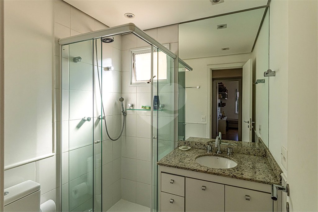 Apartamento à venda com 3 quartos, sendo 1 suíte, em Pinheiros, São Paulo, SP