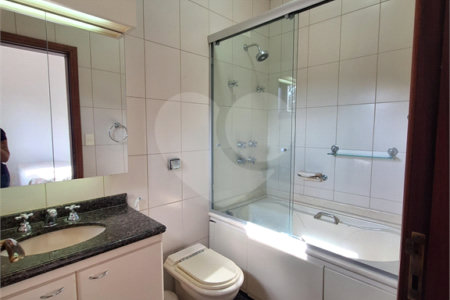 Casa à venda com 3 suítes no condomínio Chácaras do Lago, Vinhedo - SP