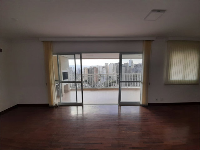 Apartamento à venda com 3 quartos, sendo 1 suíte,  em Santana, São Paulo, SP