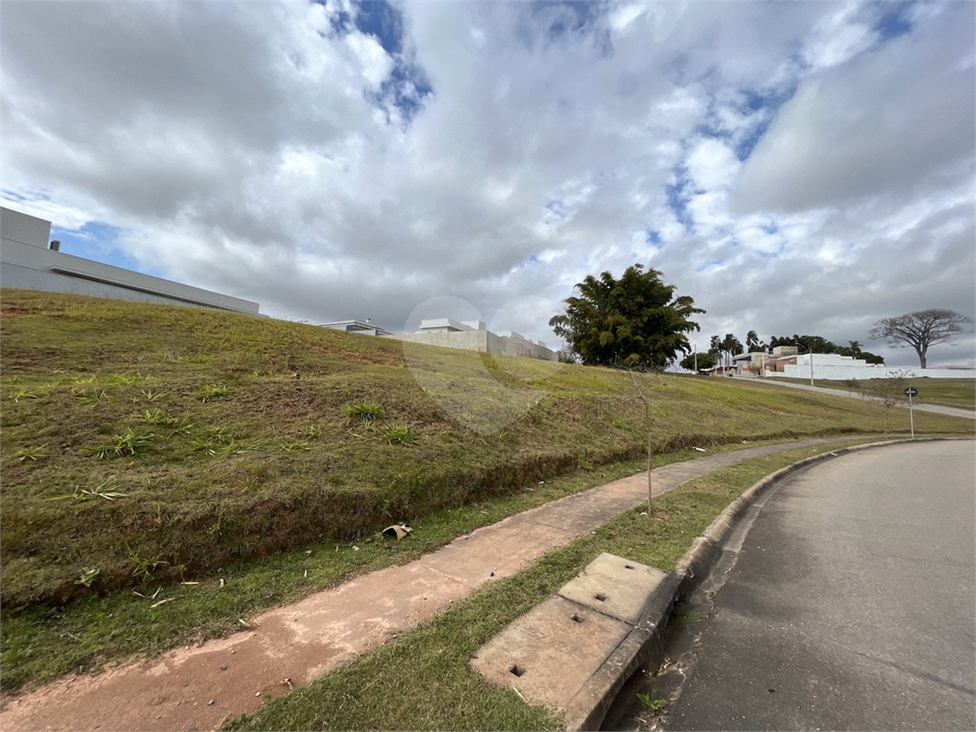 Terreno à venda no condomínio Fazenda Jequitibá, Sorocaba - SP