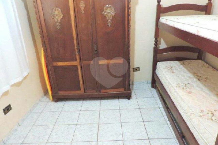 Apartamento à venda com 2 quartos, sendo 1 suíte,  em Loteamento João Batista Julião, Guarujá, SP