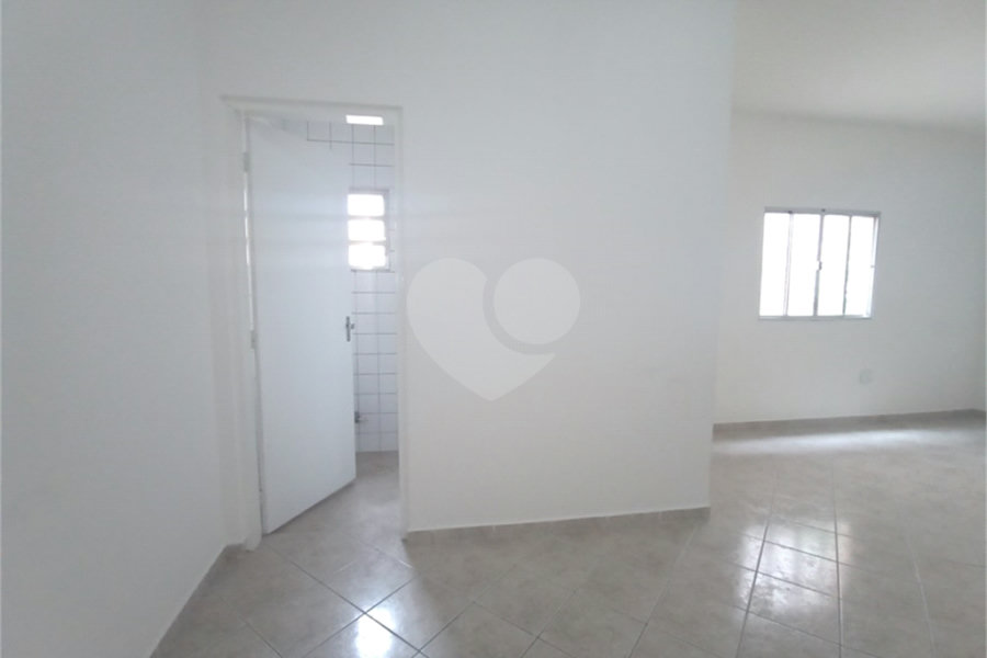 Prédio à venda com 2 quartos, sendo 1 suíte, em Jardim Brasil (zona Norte), São Paulo, SP