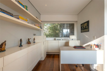 Casa à venda com 4 suítes em Jardim Guedala, São Paulo, SP