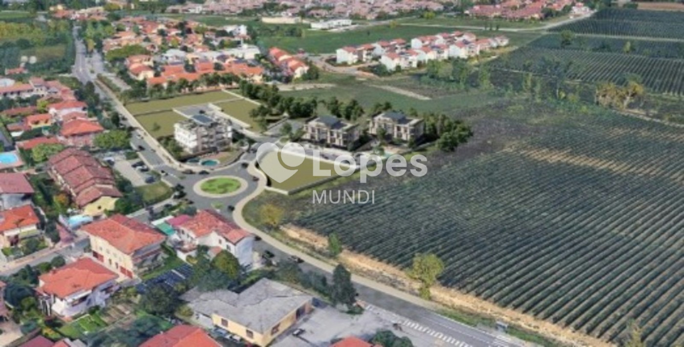 Apartamento com 2 quartos à venda em Desenzano del Garda, Itália – Colli Storici