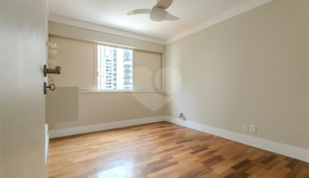 Apartamento à venda com 1 suíte em Indianópolis, São Paulo, SP