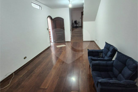 Sobrado à venda com 3 quartos, sendo 1 suíte, em Vila São Francisco, São Paulo, SP