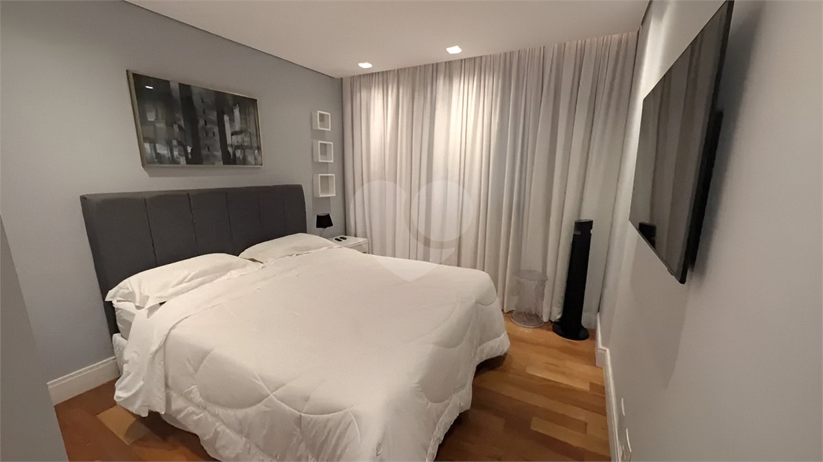 Apartamento à venda com 4 quartos, sendo 1 suíte, em Campo Belo, São Paulo, SP