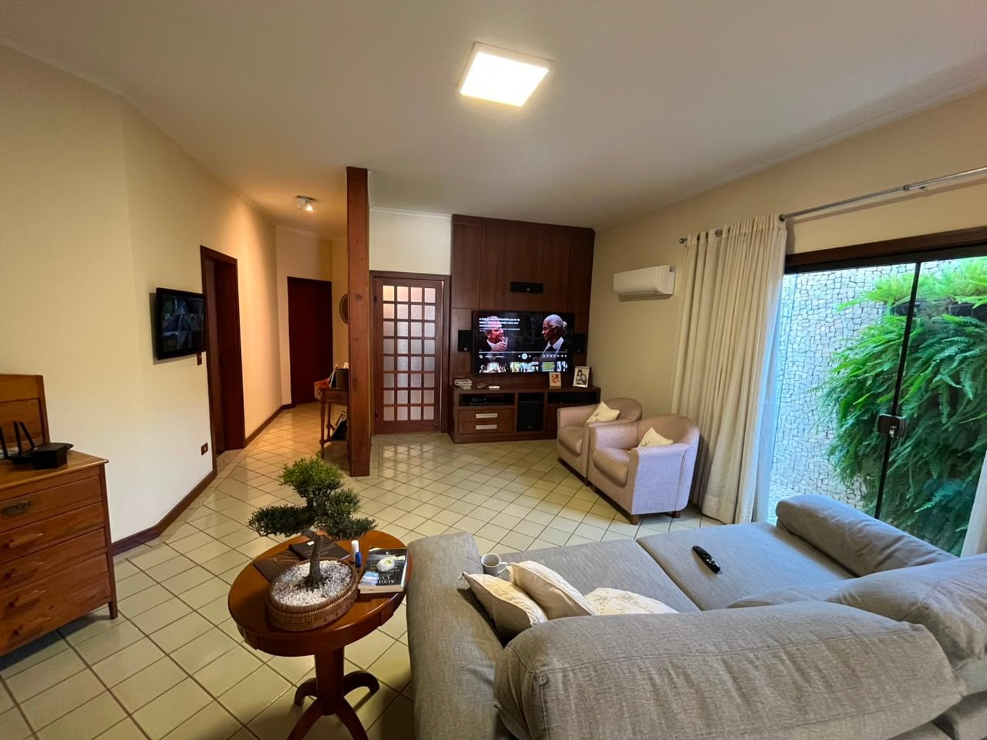 Casa à venda com 3 quartos, sendo 1 suíte,  em Santos Dumont, Três Lagoas, MS