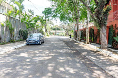 Casa à venda com 4 suítes no condomínio Residencial Chácara Monte Alegre, São Paulo - SP