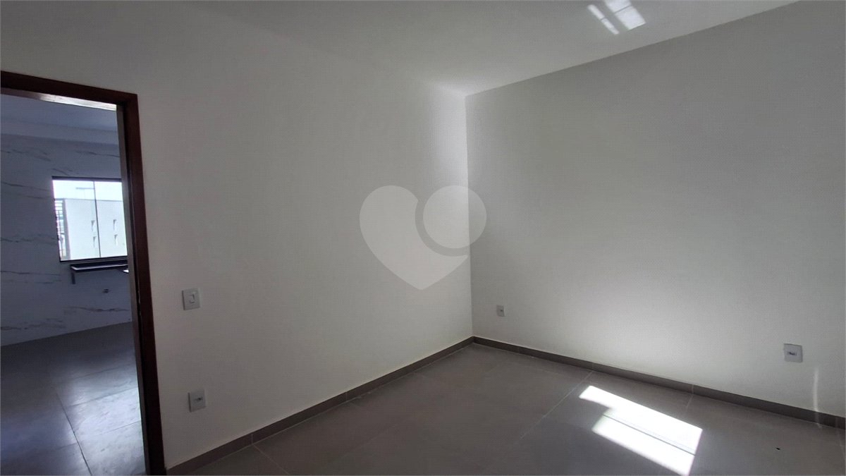 Casa de Vila à venda com 1 suíte em Jardim Prestes de Barros, Sorocaba, SP