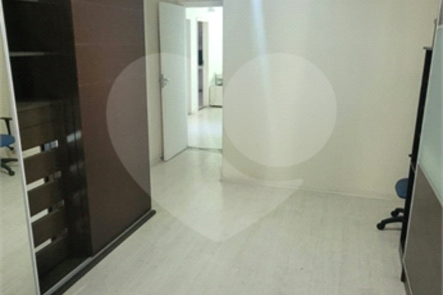 Sobrado à venda com 4 quartos, sendo 2 suítes, em Tucuruvi, São Paulo, SP