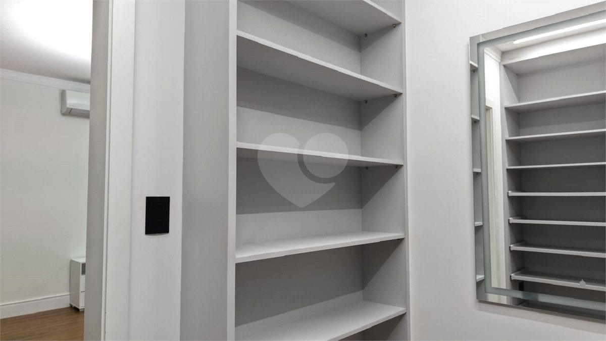 Casa à venda com 4 suítes no condomínio Alphaville Dom Pedro 3, Campinas - SP