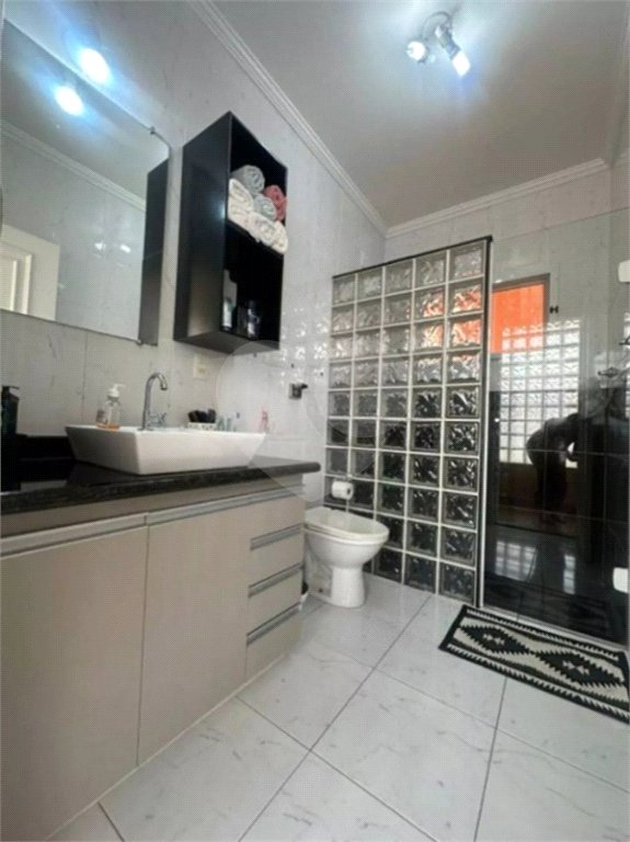 Casa à venda com 3 quartos, sendo 1 suíte, no condomínio Residencial Delle Stelle, Louveira - SP