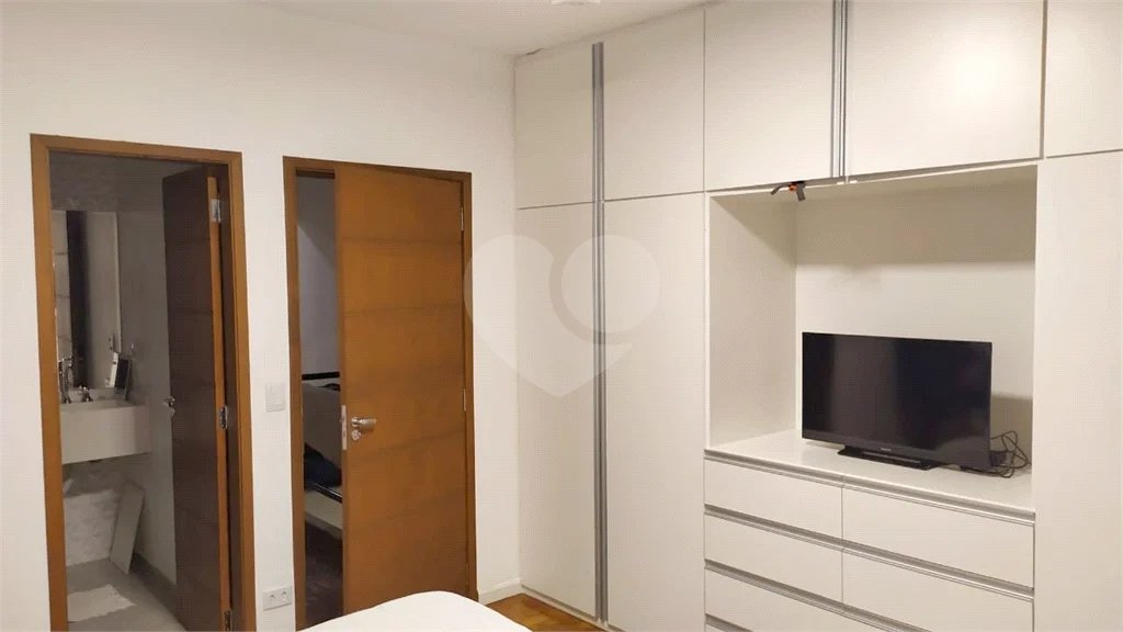 Sobrado 3 suites mobiliado - Campo Belo
