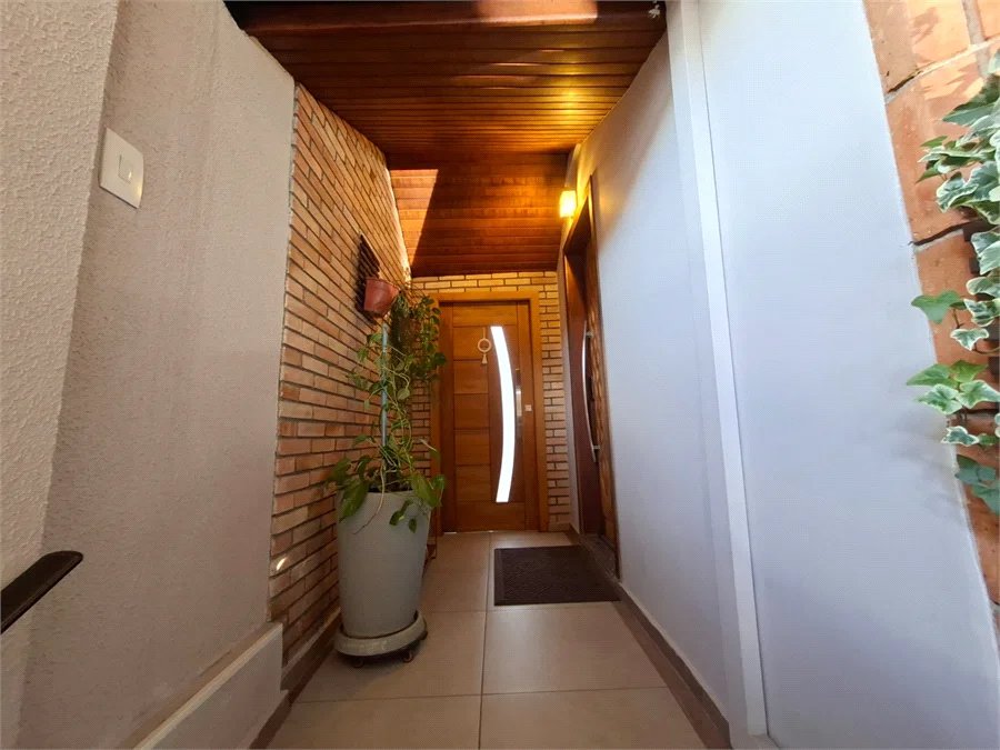 Sobrado à venda com 3 quartos, sendo 1 suíte, em Jardim Bonfiglioli, São Paulo - SP