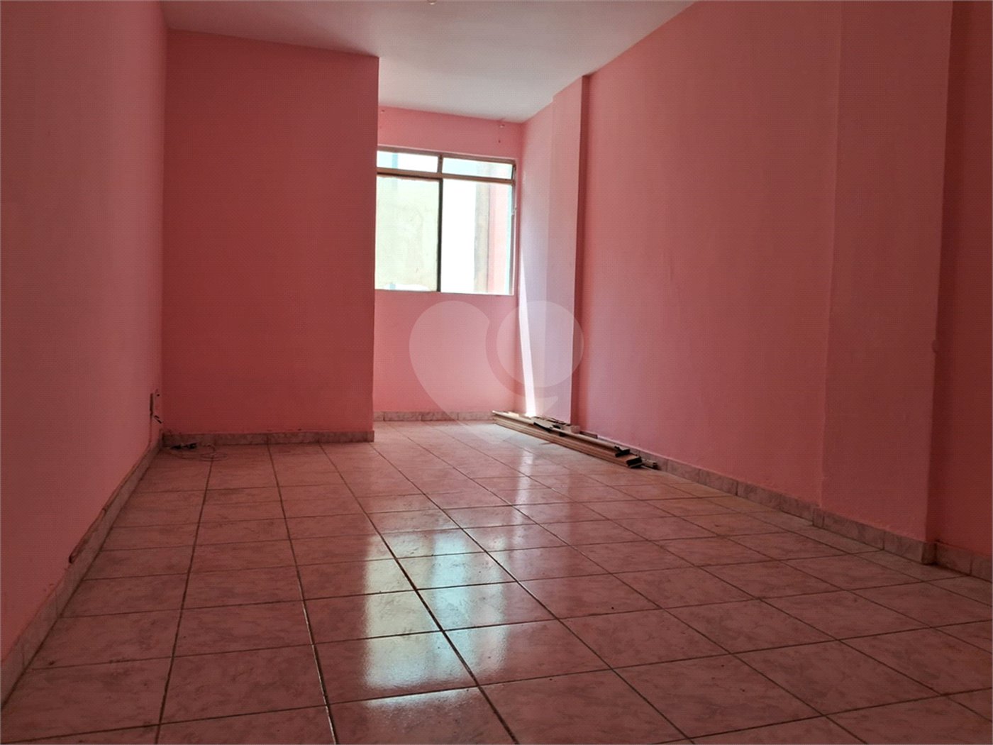 Apartamento a venda com 35m² perto de ônibus e Metrô