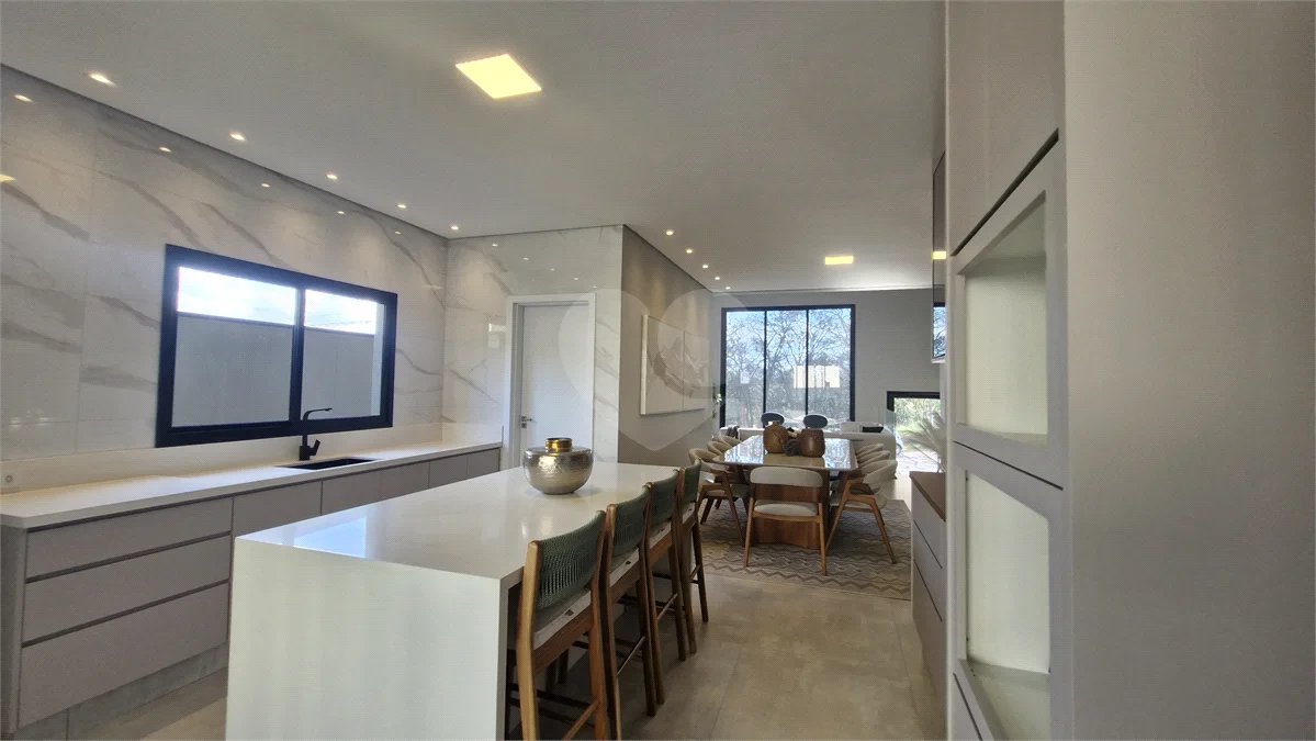 Casa Térrea de Alto Padrão no Condomínio Elementum | Totalmente Mobiliada e Decorada, 3 Suítes e Piscina