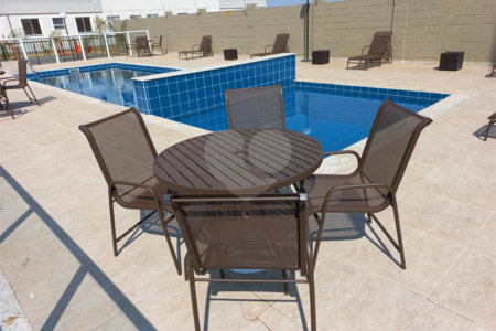 Apartamento no condomínio Monte Berlim