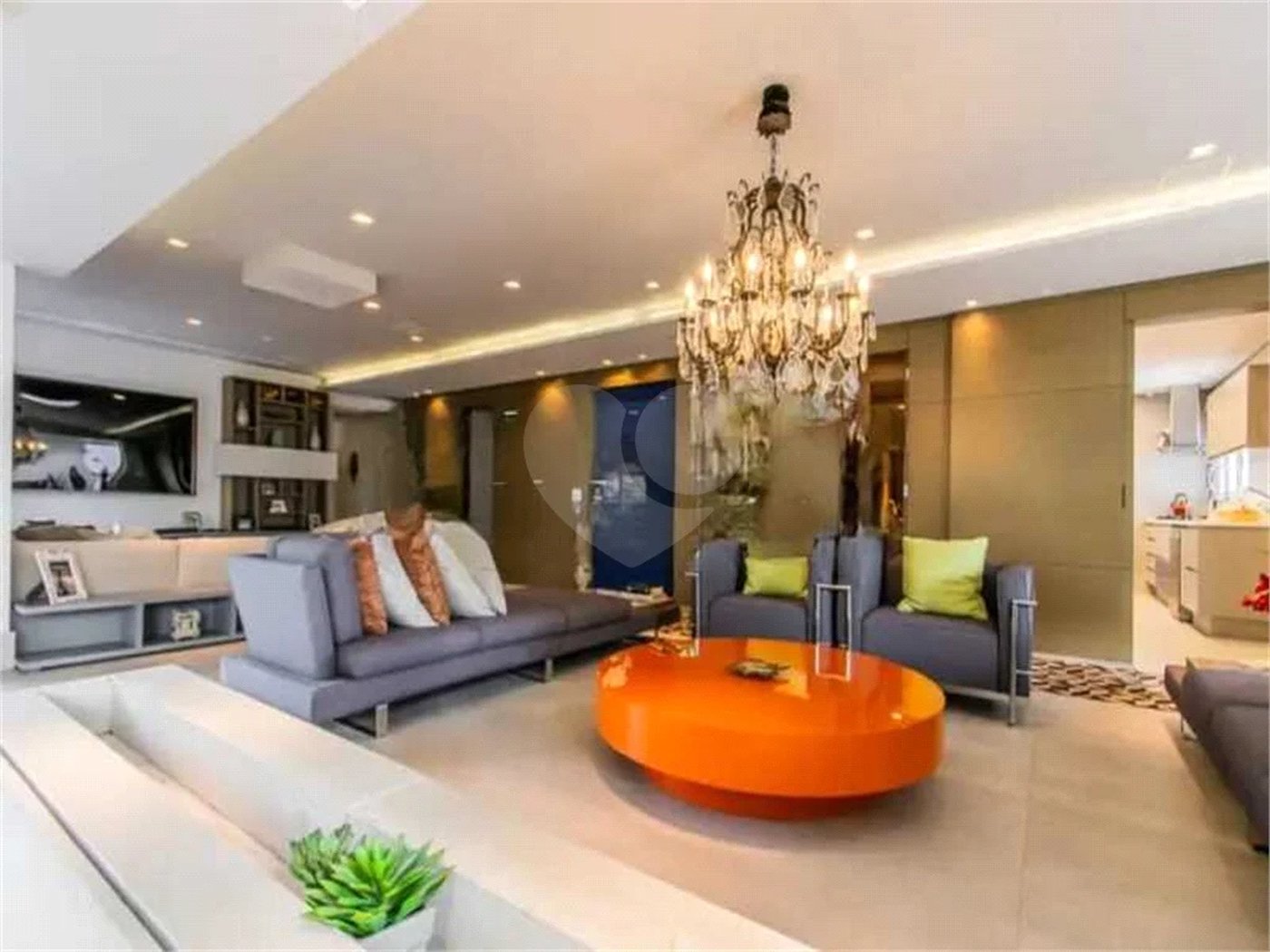 Apartamento de 306m² na melhor região de Moema, 3 suítes, 5 vagas, varanda gourmet, depósito, fora de rota