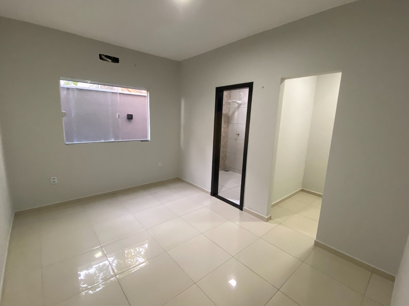 Casa à venda com 3 quartos, sendo 2 suítes, no condomínio PORTO LAGOA, Aquiraz - CE