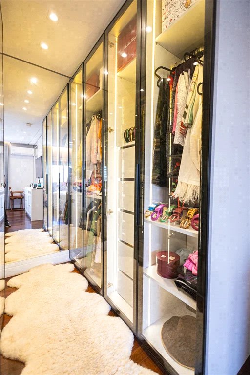 Apartamento à venda com 5 quartos, sendo 4 suítes, em Parque Reboucas, São Paulo, SP