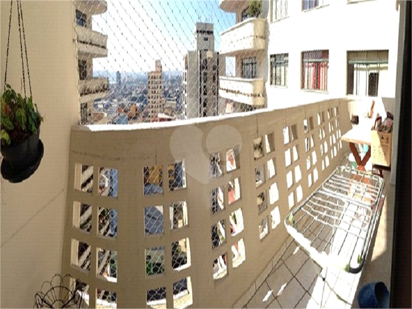 Apartamento à venda com 2 quartos, sendo 1 suíte, em Santa Cecília, São Paulo, SP