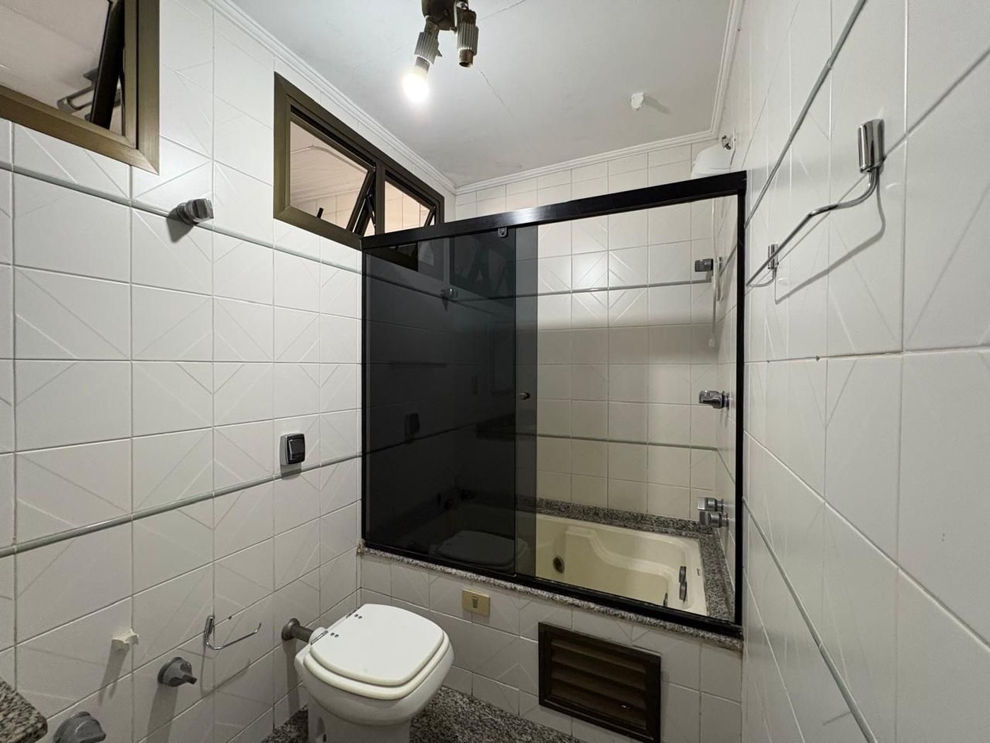 Apartamento com 3 dormitórios à venda, 150 m² por R$ 1.000.000,00 - Pompéia - Santos/SP