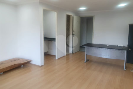 Sala à venda em Chácara Santo Antônio, São Paulo, SP