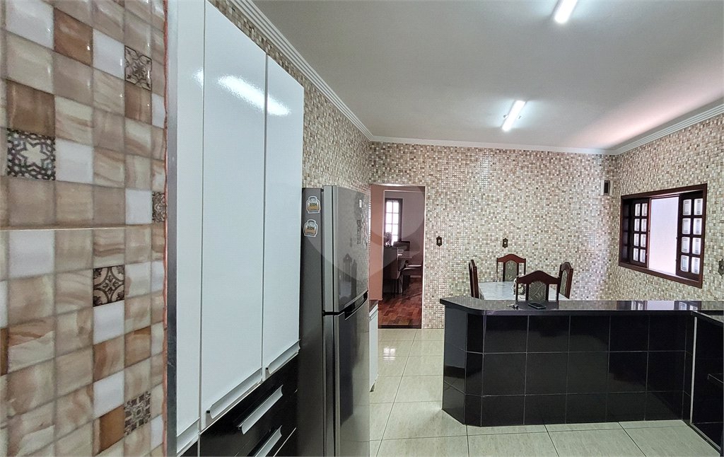 Casa à venda ou para alugar com 3 quartos, sendo 1 suíte,  em Vila Nova Aparecida, Mogi das Cruzes, SP